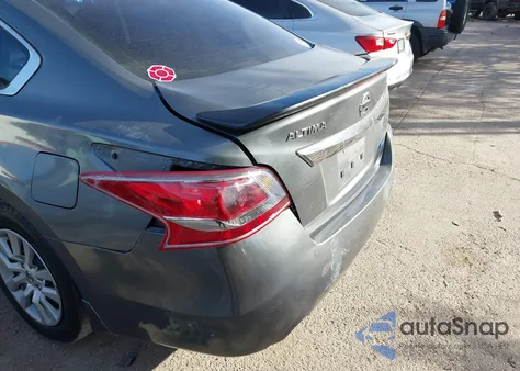 2014 Nissan Altima 2.5 S из США, поврежденный, VIN 1N4AL3AP8EN212671